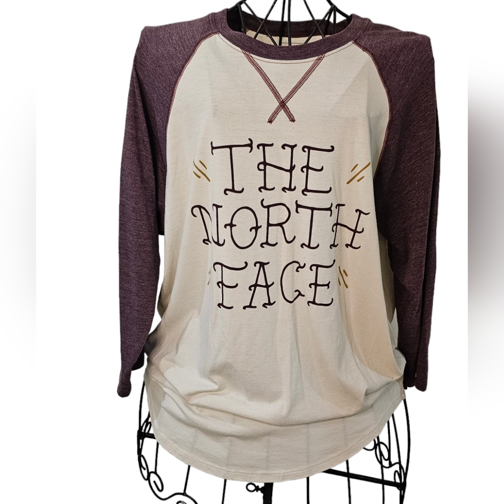 The Northface Heritage Baseball Tee, Maroon & Cream, Mens Large. 3/4 sleeve